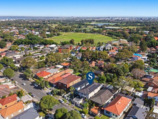 Vast 7 Bed Home Plus Studio With Flexible Options And Huge Scope On 575sqm Block