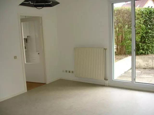 Vaste T1 AVEC TERRASSE