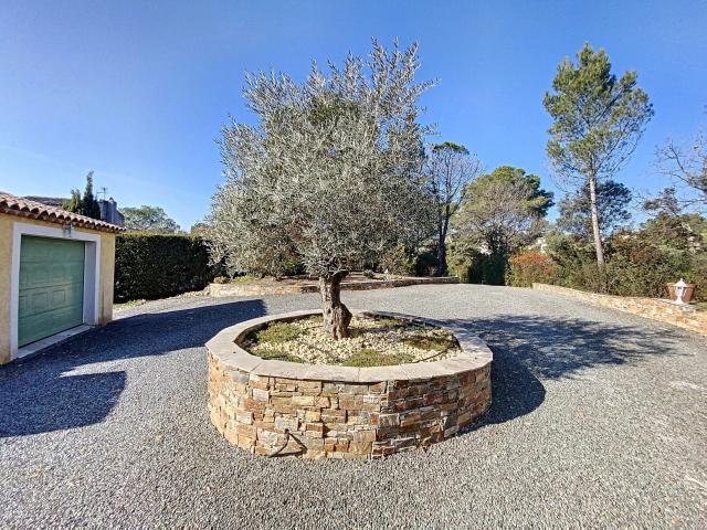 Vaste Villa De Plain Pied 170m² Saint Raphaël
