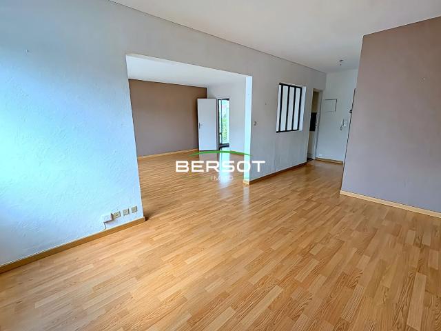 Vaste appartement 3 chambres avec balcons quartier des Chaprais à Besançon