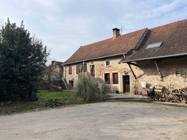 Vaste Maison Bourguignonne Renovee 175m² Nanton