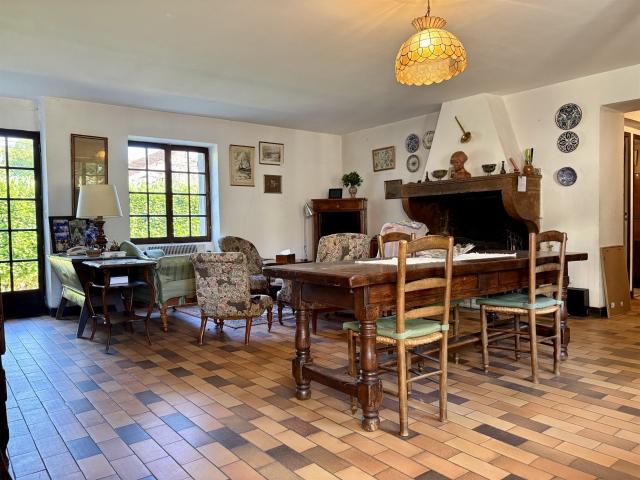 Vaste Maison De Campagne Au Calme 180m² Ratenelle