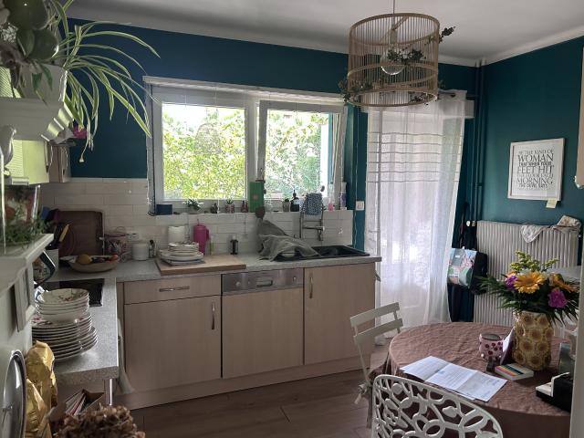 Vaste maison de plain pied, 5 pièces de 110m2 sur 3ares50