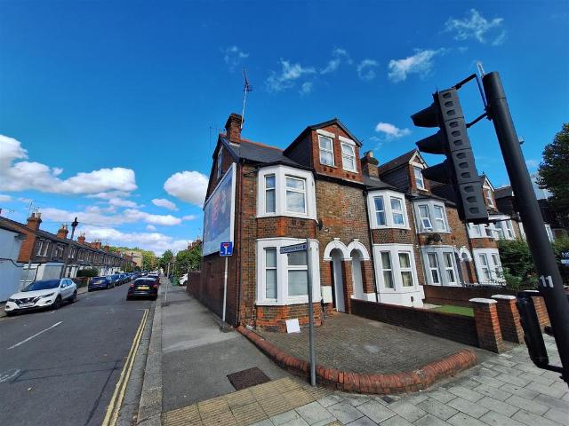 Vastern Road, Reading 1 bed maisonette to rent £1,350 pcm £312 pw