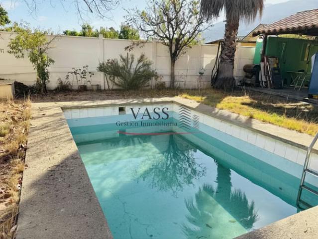 VASS Vende casa 3D3B2E piscina cerca plaza de los caballos | 3 dormitorios por 160000. 00 en Olmué