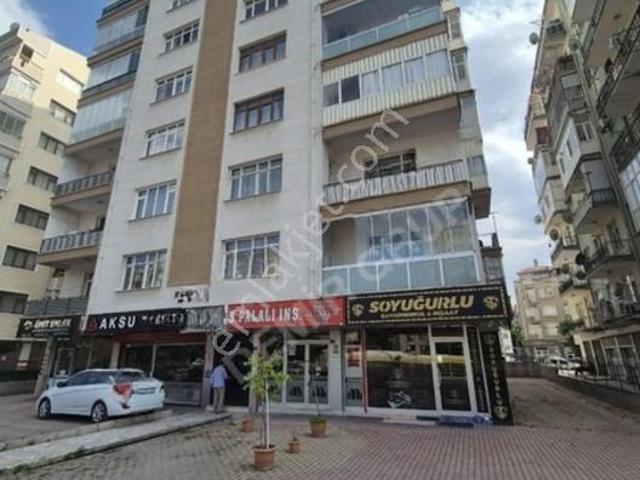 Vatan Caddesi'nde Kiralık 4+1 Arakat Daire 160m², Bakımlı