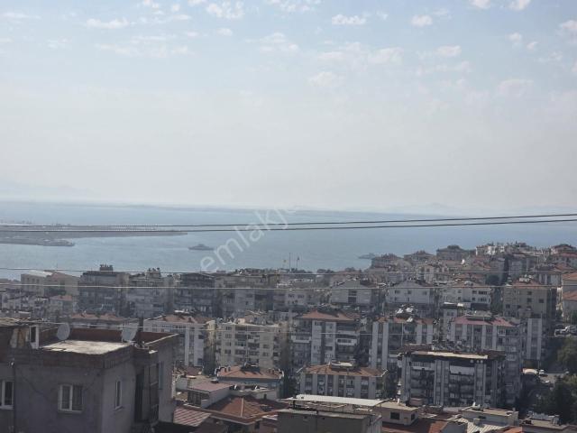 Vatan Mahallesinde Satılık 3+1 Deniz Manzaralı Genç Dairr