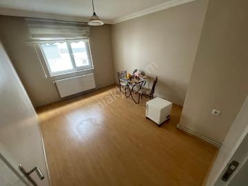 Vatan'da Anavatan Cadde Üzeri 3+1 Giriş Kat Temiz Kiralık Daire