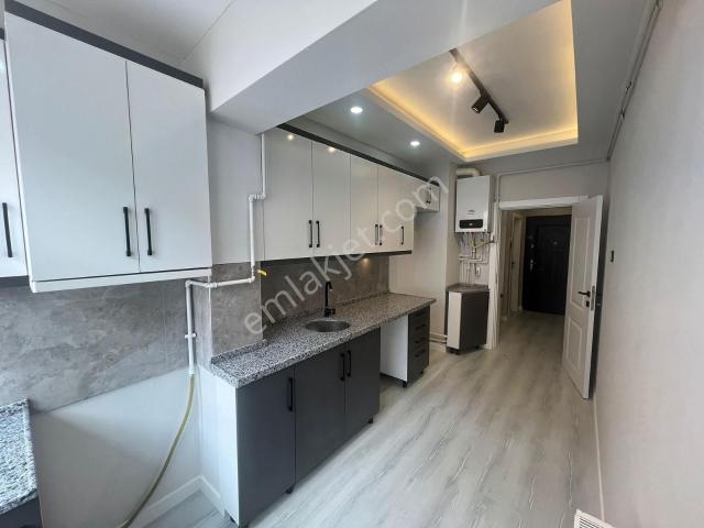Vatan'dan Tepebaşı'nda Bağımsız Salon Masrafsız Yapılı 3+1