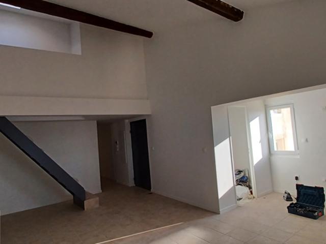 Vauvert, Appartement 5 pièces en duplex de 99 m2
