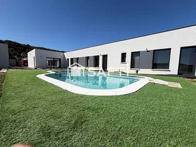 Vaux sur Vienne 86220 Achat / Vente maison 10 pièces t10 piscine terrasse