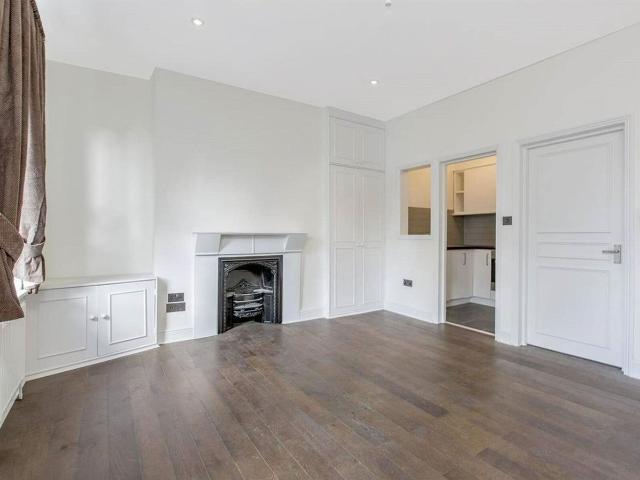 Vauxhall Bridge Road, Victoria, London SW1V, Studio to rent, £1,700 pcm | PrimeLocation