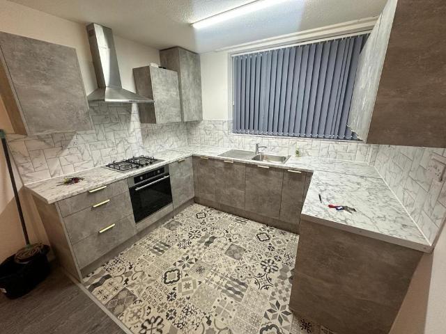 Vauxhall Crescent, Birmingham B36 3 bed terraced house to rent £1,150 pcm £265 pw