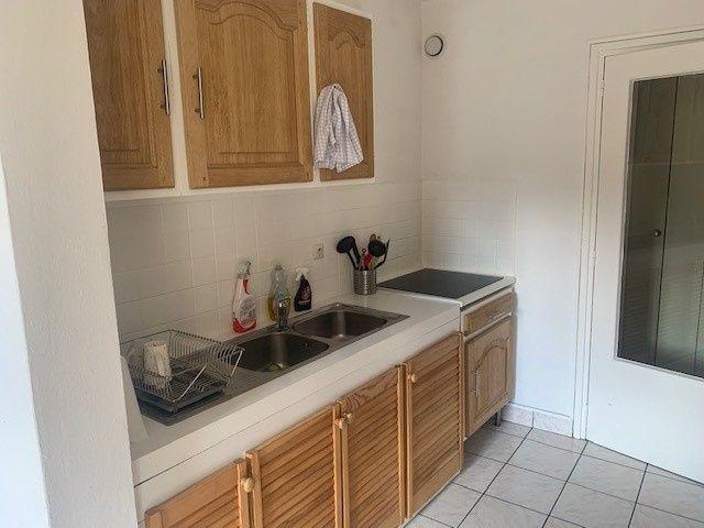 VAUBAN, F3 avec balcon et parking privé intérieur