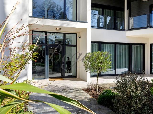 Vaucresson 92420 – Maison de 350 m², 5 chambres, terrain d. 350m² Vaucresson
