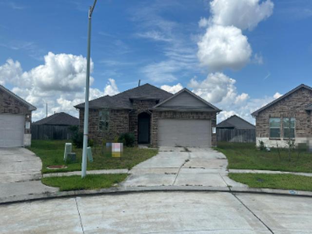 Vaughn Forest Court