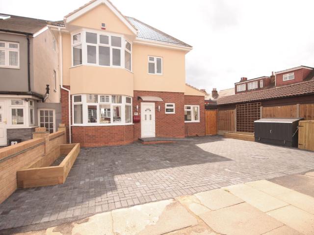Vaughan Gardens, Ilford IG1, 2 bed semi detached house to rent, £2,300 pcm | PrimeLocation