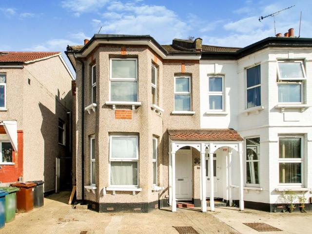 Vaughan Road, Harrow HA1, 1 bed flat to rent, £1,050 pcm | PrimeLocation