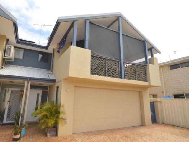 Vaulted Style Townhouse