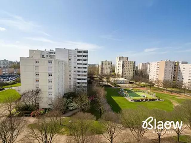 Vaulx en Velin 69120 Achat / Vente appartement 4 pièces t4 au dernier étage terrasse