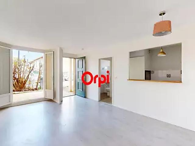 Vaulx en Velin 69120 Achat / Vente appartement 2 pièces t2 terrasse