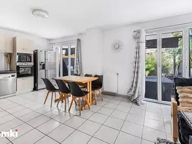 Vaulx en Velin 69120 Achat / Vente maison 5 pièces t5 jardin terrasse