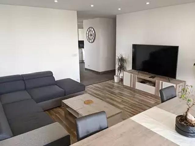 Vaulx en Velin 69120 Location appartement 4 pièces t4 au dernier étage