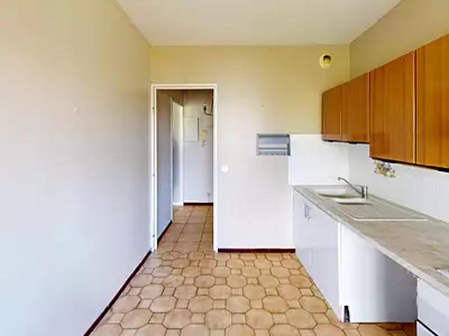 Vaulx en Velin 69120 Location appartement 3 pièces t3 jardin balcon