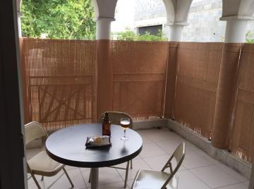 Vaunage, appartement de standing 2 chambres, terrasse, parking