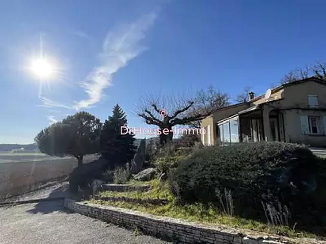 Vaunaveys la Rochette 26400 Location maison 7 pièces t7 terrasse parking