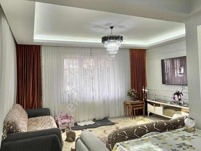 Vb Gayrimenkul Üçevler'de Kiralık 3+1 Bakımlı Ferah Daire