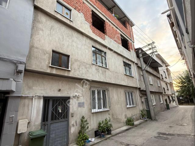 Vb Gayrimenkul Bağlarbaşın'da Satılık 3 Katlı Müstakil Bina