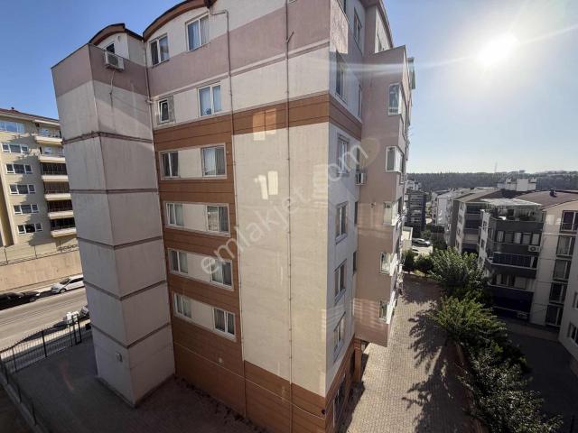 Vb Gayrimenkul Güneştepe'de Kiralık 3+1 Site İçi Arakat Daire
