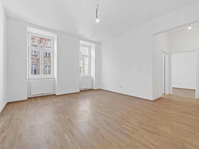 VDG18 Sanierte 2 Zimmer Altbauwohnung mit Charme TOP 14