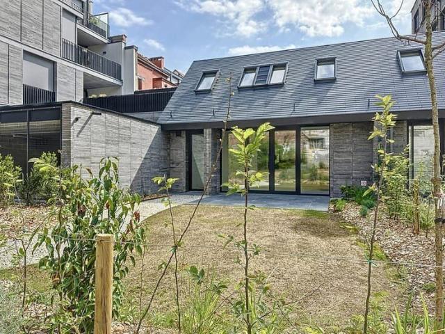 VDK Housing: Pretty new 1 bedroom house + West garden