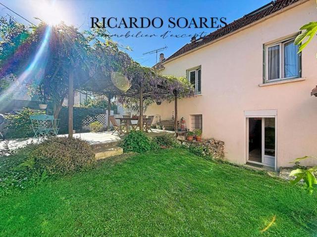 VEMARS 95470 MAISON DE CARACTÈRE 115m2 AU SOL / 3 CHAMBRES / GARAGE 50m2 / MAGNIFIQUE JARDIN / CAVE