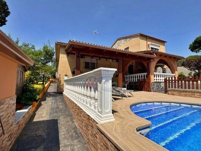 Venta 5 Dormitorio Casa Vidreres Girona DS91955782