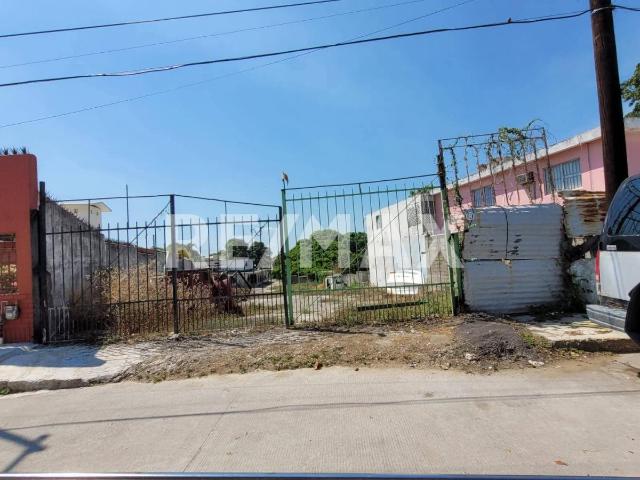 Venta 2 Terrenos Col. Las Americas