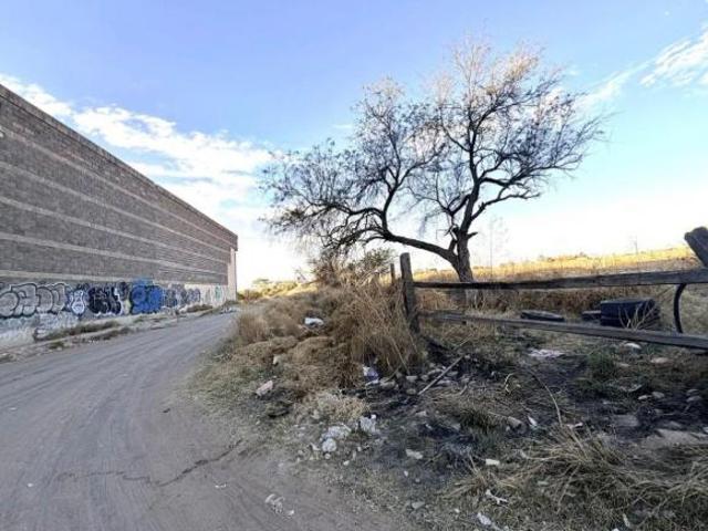 VENTA TERRENO AL NORTE ATRÁS DE CINEPOLIS