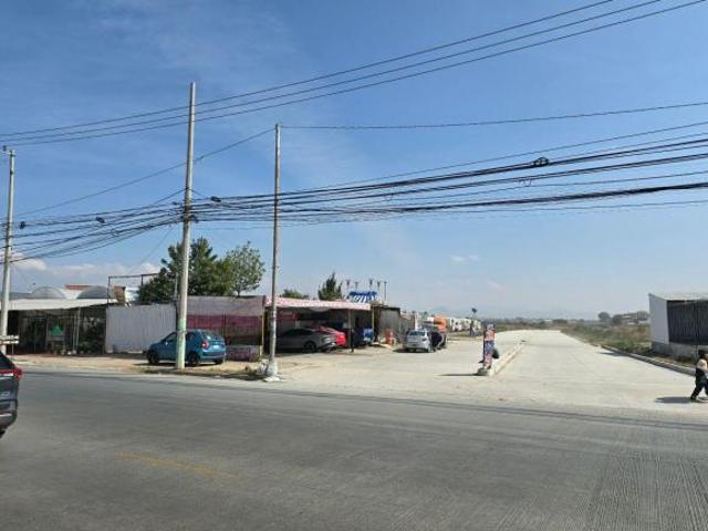 VENTA TERRENO COMERCIAL HABITAC. 3,075.20 m2 BLVD NVO HGO JUNTO CHEDRAUI SUR C/SERVS PACHUCA