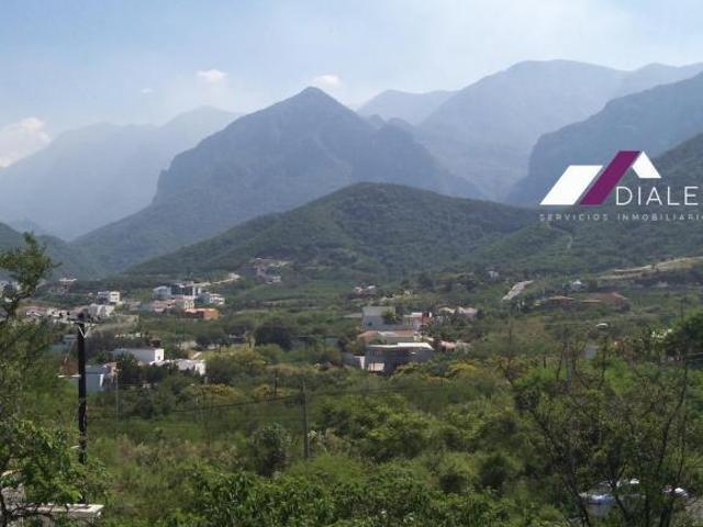 VENTA Terreno de 1,214 m2 en FRACC. HACIENDA LOS ENCINOS en Monterrrey CARRETERA NACIONAL ZONA SUR