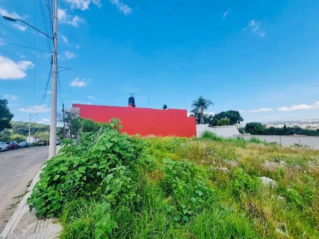 VENTA TERRENO DE 2,000 M2 EN CLAVIJERO PUEBLA CON SERVICIOS A PIE DE CALLE