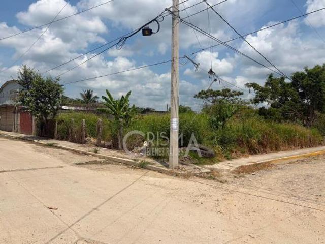VENTA TERRENO EN ESQUINA, COL. VILLA ROSITA