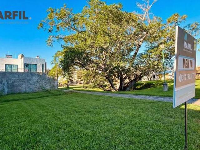 Venta Terreno en Esquina junto Hermoso Parque Residencial Norte de Colima V de A