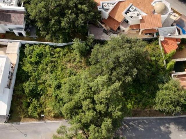 VENTA TERRENO EN VALLE ALTO