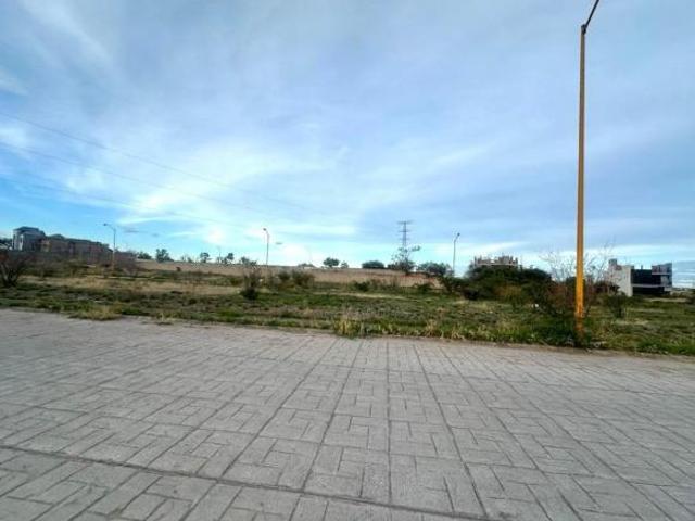 VENTA TERRENO EN VILLAS TEC AL NORTE
