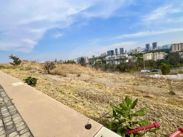 VENTA Terreno Residencial en Alcatraces Bosque Real