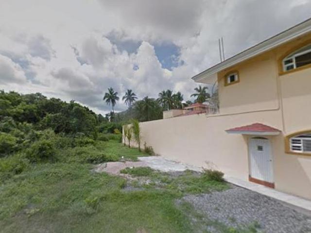 Terreno cerca de la playa Barra de Navidad