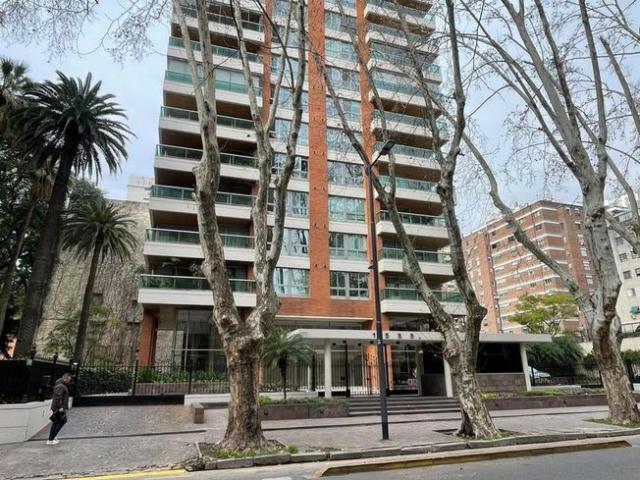 Venta Triplex premium con terraza propia, 3 cocheras y 7 bauleras