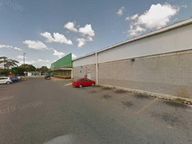 VENTA ULTIMO LOCAL EN CENTRO COMERCIAL PLANTA BAJA EN AVENIDA ITZAES
